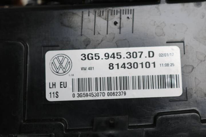 VW Passat B8 sedan venstre indre LED-baglygte – 3G5945307D – originalfoto 4 af den konkrete vare