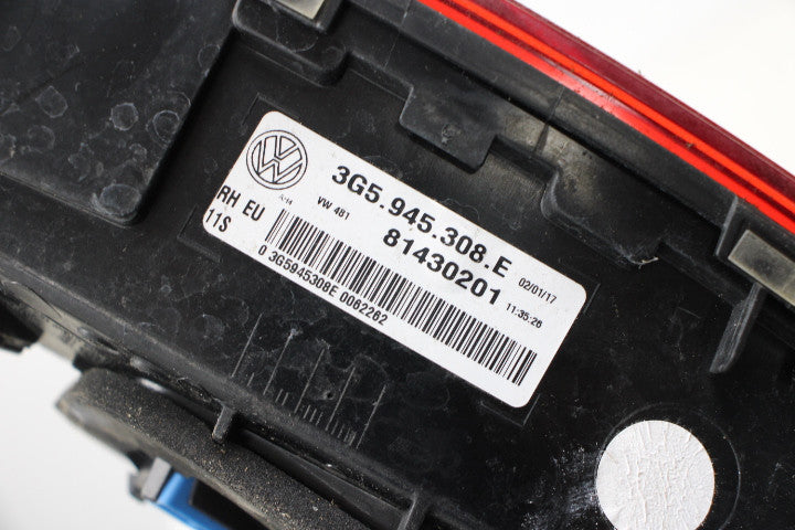 VW Passat B8 sedan højre indre LED-baglygte – 3G5945308E – originalfoto 4 af den konkrete vare