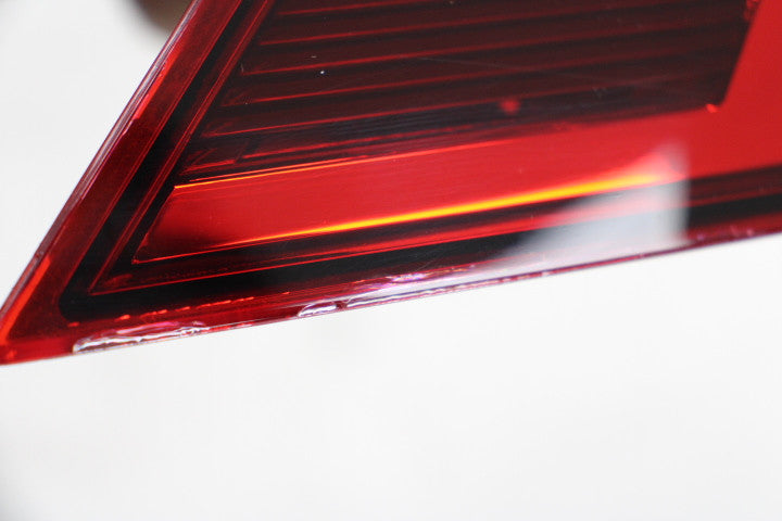 VW Passat B8 sedan venstre ydre baglygte – 3G5945207C – originalfoto 4 af den konkrete vare