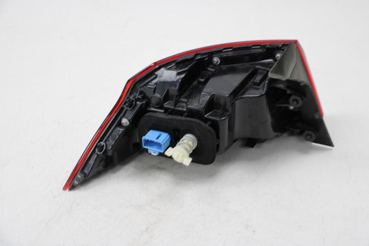VW Passat B8 sedan højre ydre baglygte – 3G5945208E – originalfoto 4 af den konkrete vare