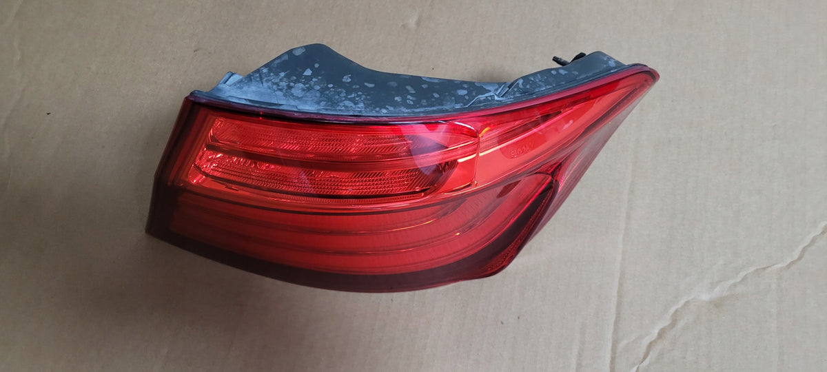 BMW F10 Sedan LCI højre ydre LED-baglygte EU – originalfoto 3