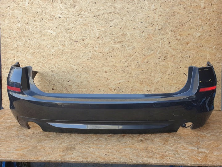 BMW 5-serie G31 Touring – standard bagkofanger med 4 PDC og ledningsnet