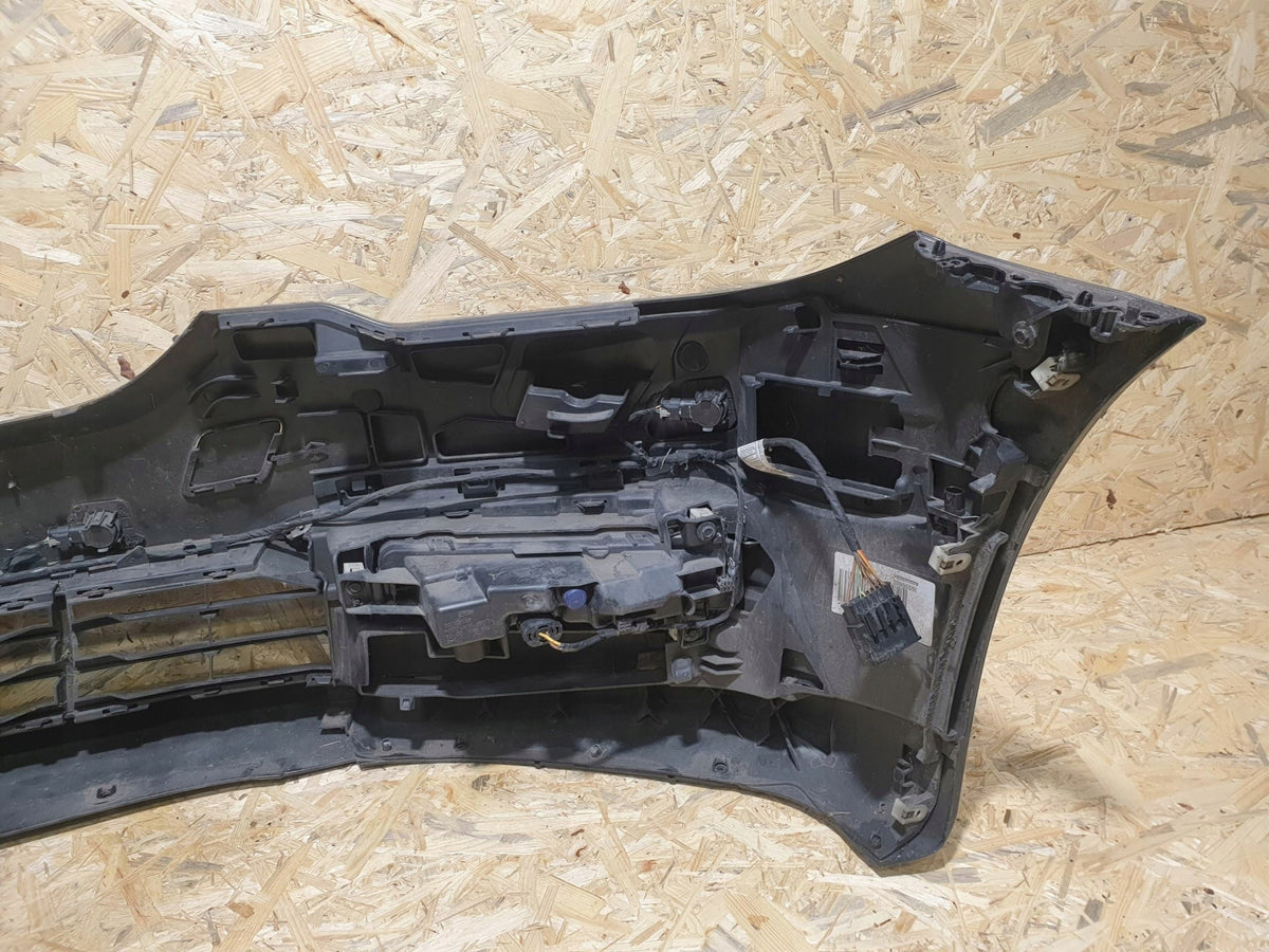 BMW 5-serie G30/G31 – standard forkofanger, A90, 4 PDC, repareret beslag – Modsat bagside med tågelygte og PDC