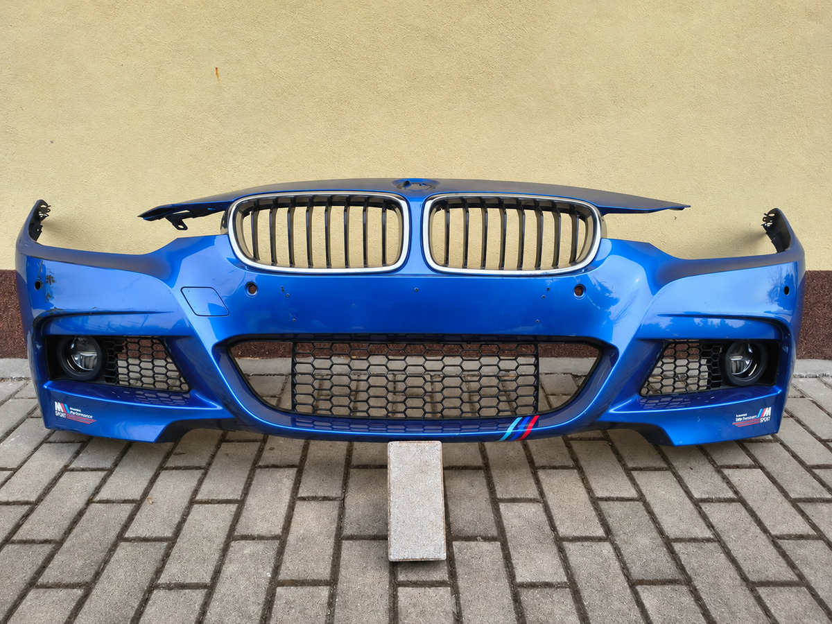 BMW 3-serie F30/F31 LCI – M-Sport forkofanger med gitre og tågelygter, blå
