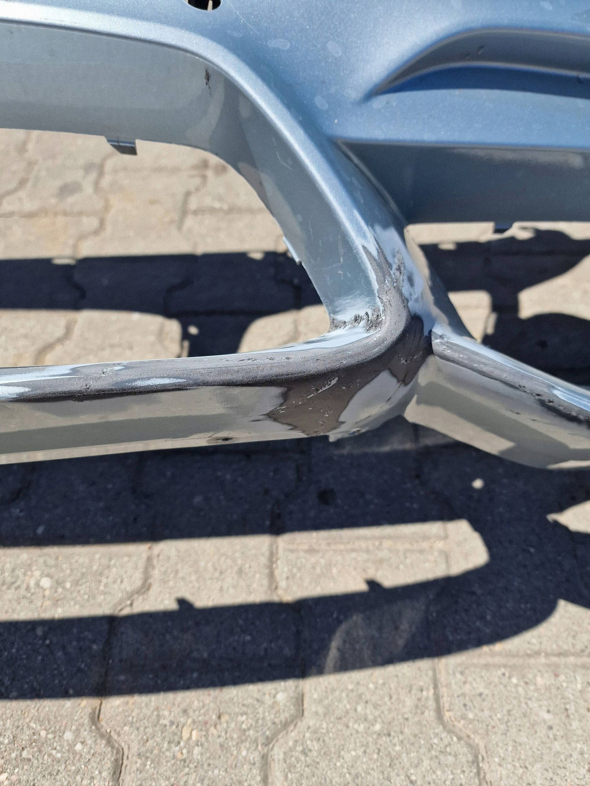 BMW M4 F82 – forkofangerskal med PDC-huller, 8054290 – repareret – foto 2