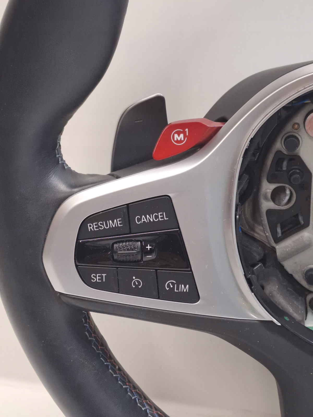 BMW X3 M F97/X4 M F98 LCI – M-rat med varme, paddles og M1/M2, uden airbag – konkret brugt del, foto 2