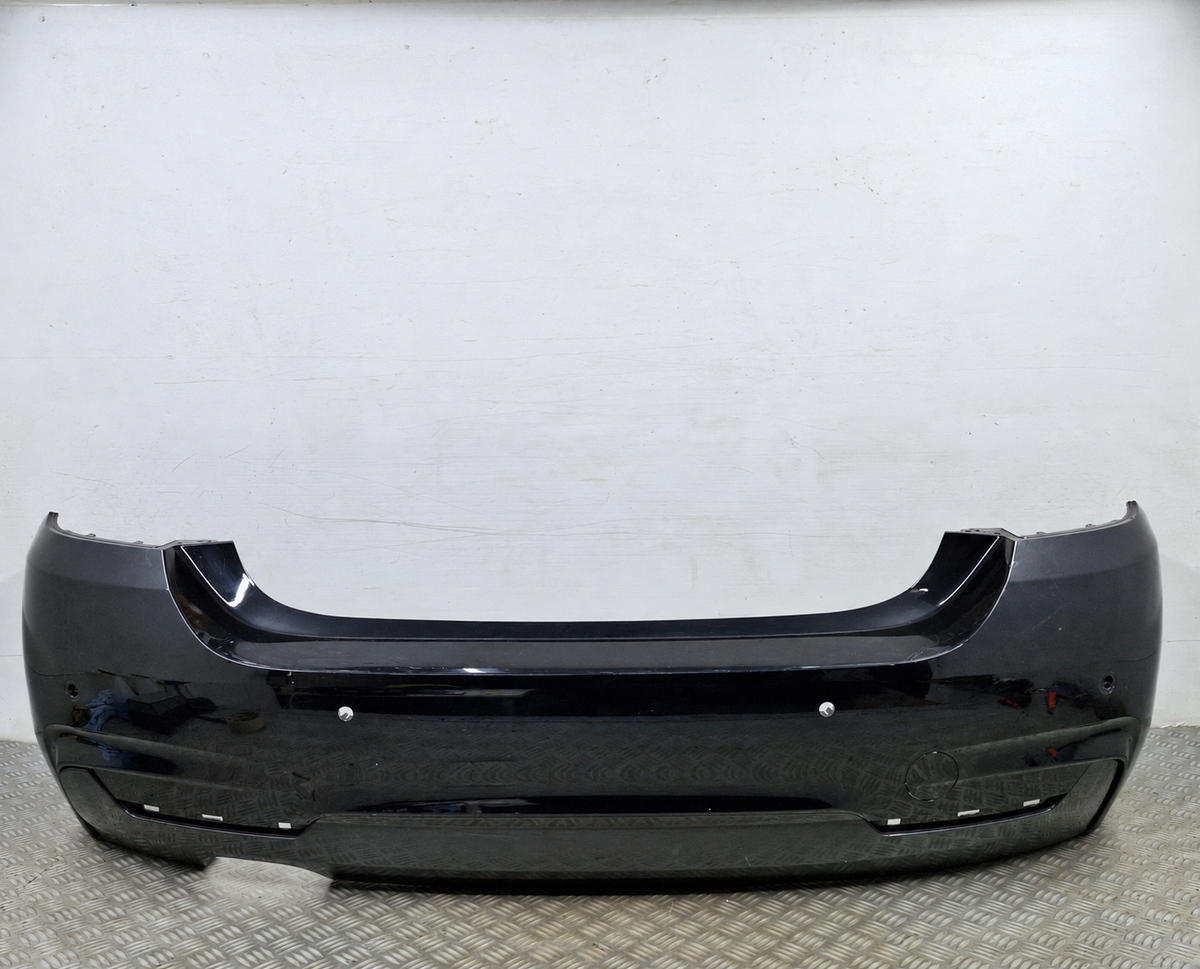 BMW F32 – sort bagkofangerskal med fire sensoråbninger