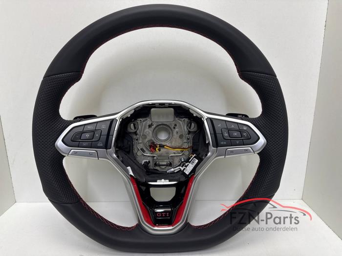 VW Golf 8 GTI-rat med varme og skiftepal­er – uden airbag