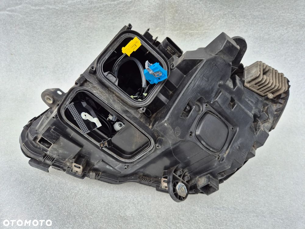 Mercedes C-Klasse W205 – højre LED ILS-forlygte, A2059063204