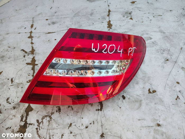 Mercedes C-Klasse W204 sedan – højre LED-baglygte, A2048202764