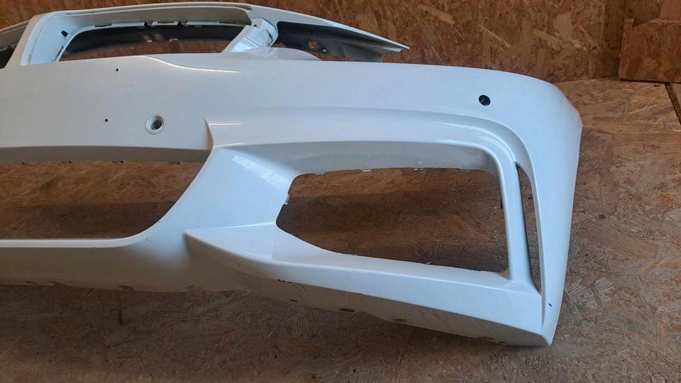 BMW F32 / F33 / F36 – hvid M-frontkofangerskal med ekstra borehuller