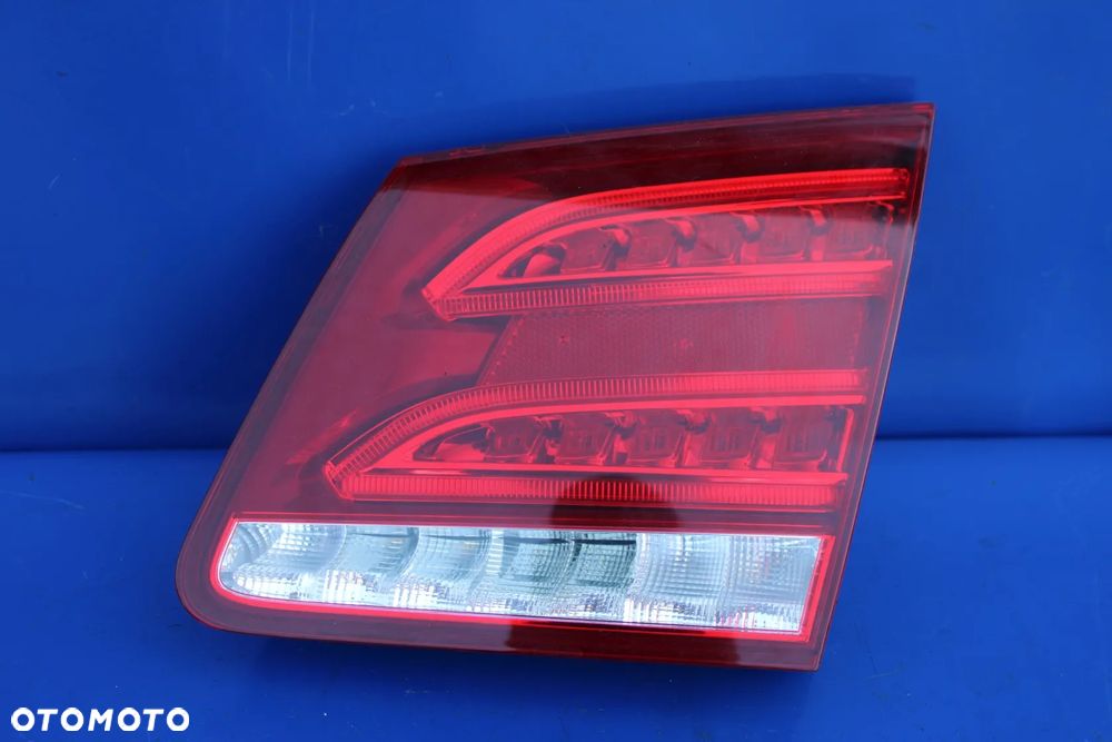 Mercedes E-Klasse S212 facelift – højre indre LED-baglygte