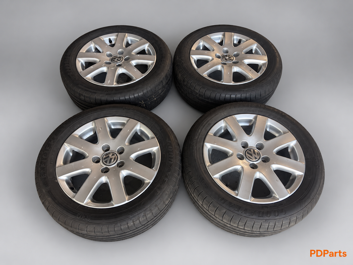 VW Cortina 16″ – 3C0601025F – 4 originale brugte fælge