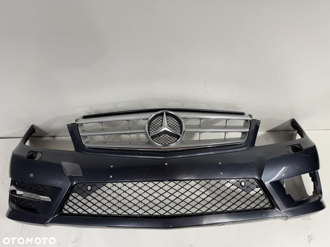 Mercedes C-Klasse W204 facelift AMG – forkofanger med grill, A2048807847