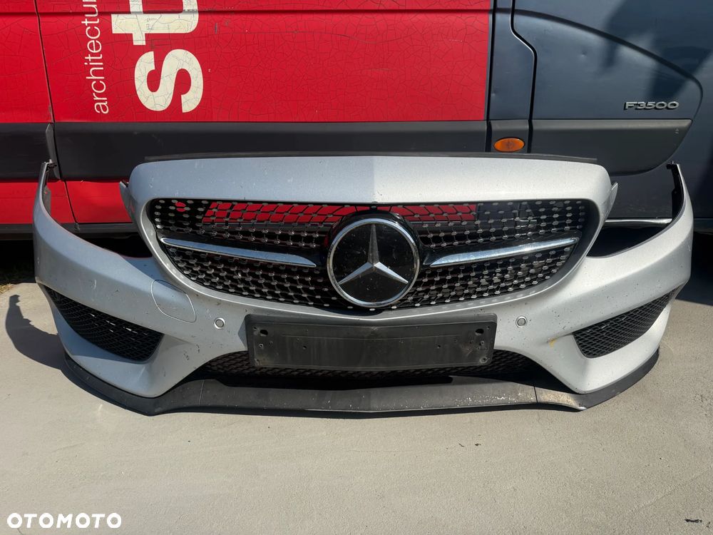 Mercedes C-Klasse W205 AMG Line – forkofanger med grill og PDC