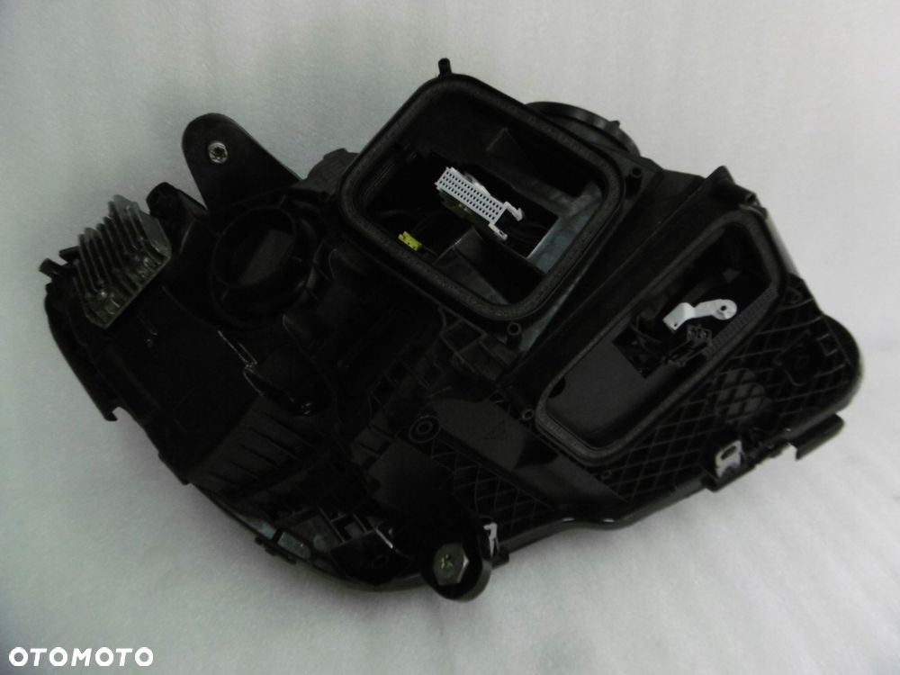 Mercedes C-Klasse W205 facelift – venstre Multibeam LED-forlygte