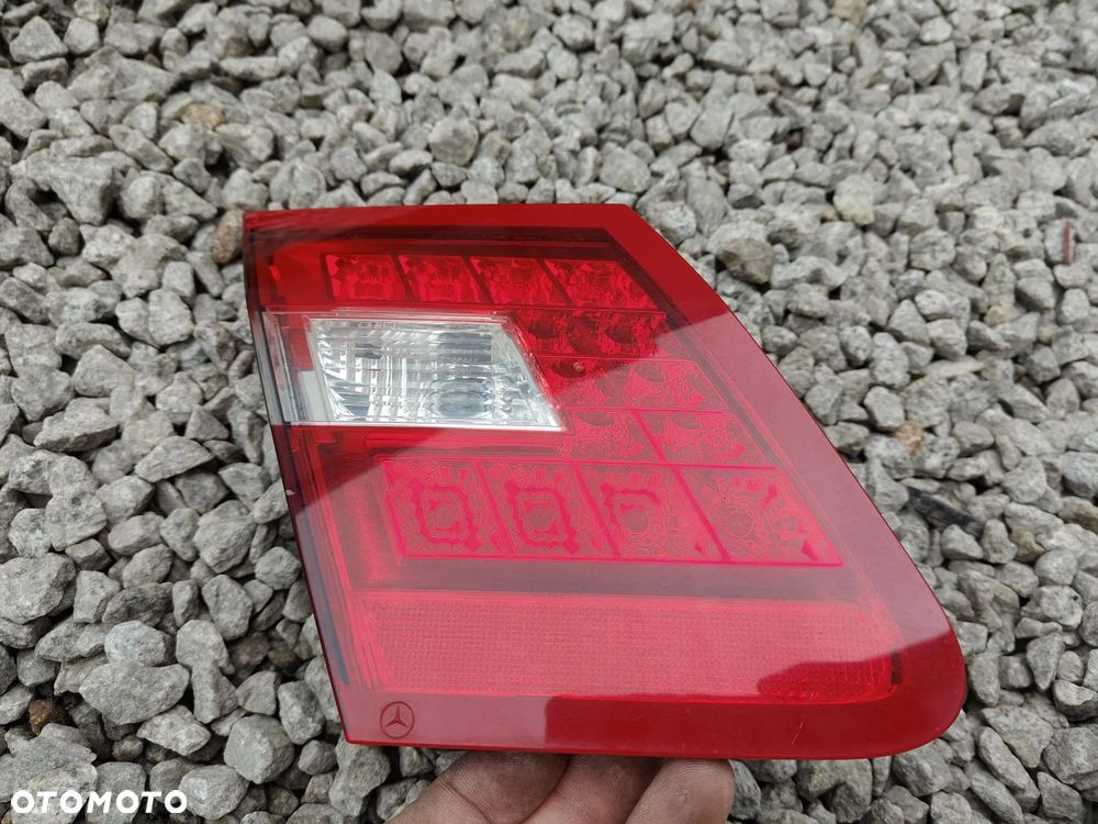 Mercedes E-Klasse W212 sedan – venstre indre LED-baglygte